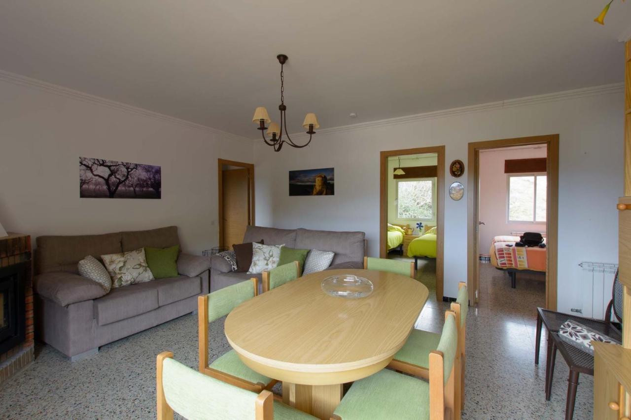 Apartaments La Pertusa 2O Corca  Εξωτερικό φωτογραφία