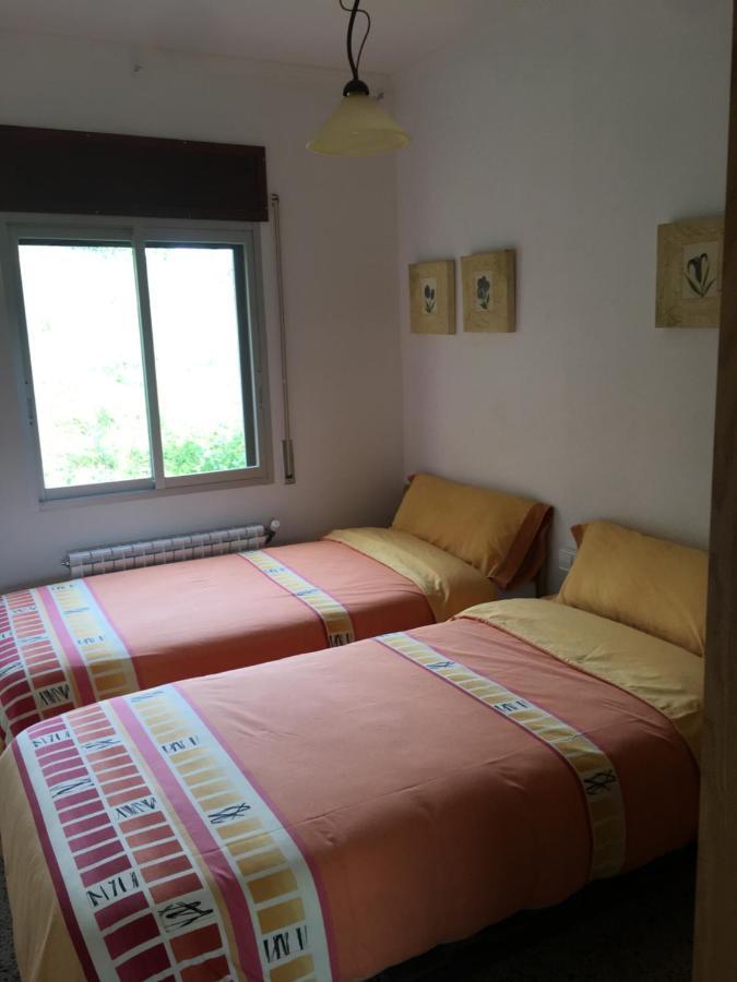 Apartaments La Pertusa 2O Corca  Εξωτερικό φωτογραφία