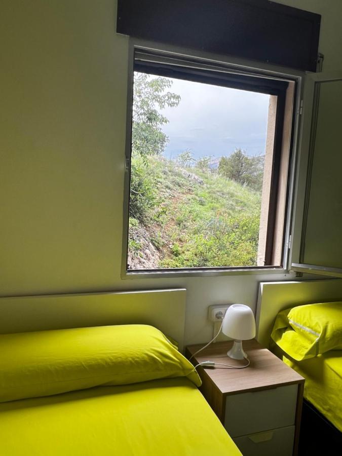 Apartaments La Pertusa 2O Corca  Εξωτερικό φωτογραφία